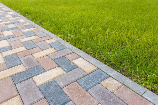 Best Driveway Paving Contractor  in Dixmoor, IL